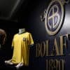 بيع قميص لبيليه ب30 الف يورو في مزاد