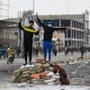 شهران من التظاهرات في العراق: بدأت بتجمعات عفوية واستمرت رغم استقالة الرئيس