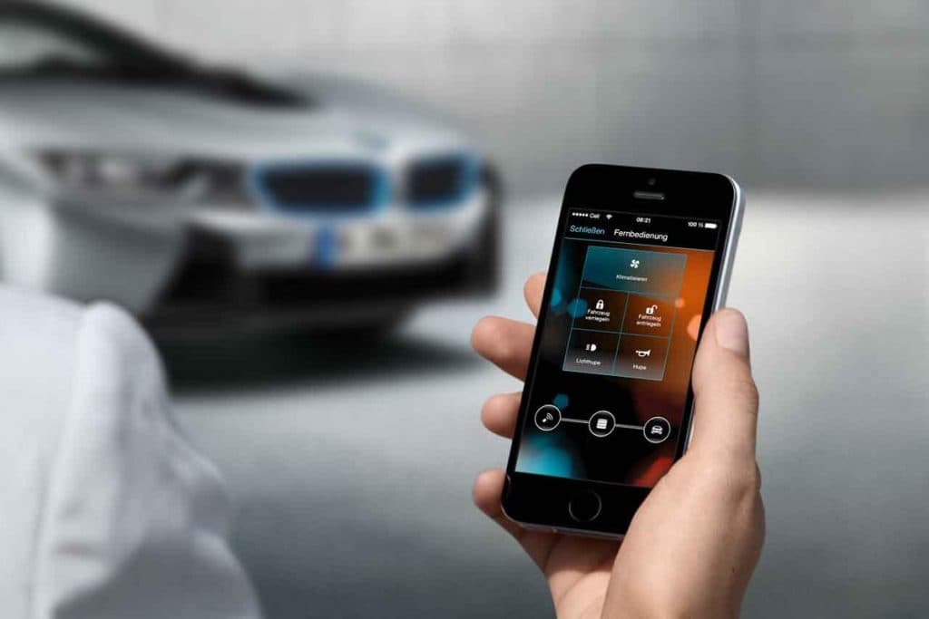 BMW تتراجع عن فرض رسوم على استخدام “كاربلاي” المدمج في سياراتها