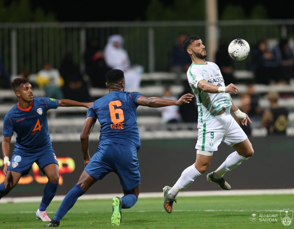 الأهلي إلى ربع نهائي الكأس بهدف السومة