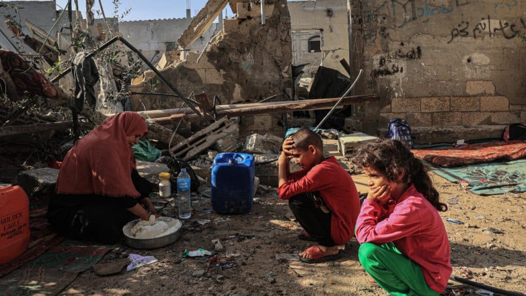 أكثر من 16 ألف طفل قتيل جراء الحرب في غزة
