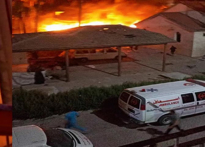منها ساحة مستشفى المعمداني.. استشهاد 18 فلسطينيًا في قصف الاحتلال الإسرائيلي مناطق متفرقة بقطاع غزة