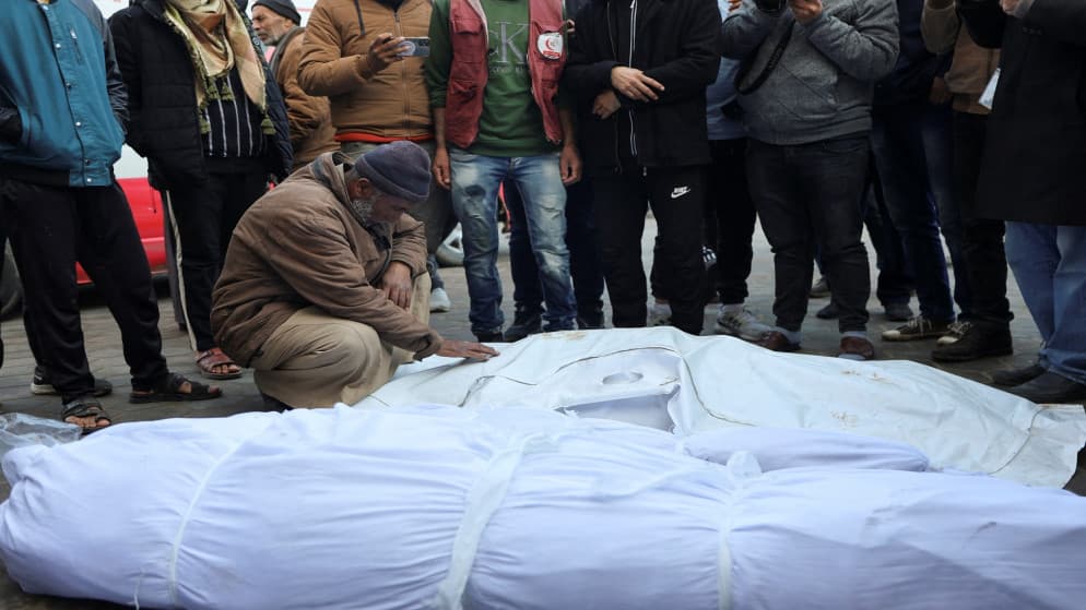 معظمهم من الأطفال والنساء.. ارتفاع عدد الشهداء الفلسطينيين بقطاع غزة إلى 54.927 شهيدًا