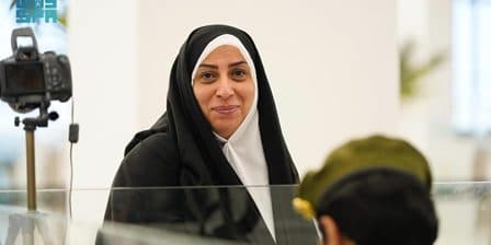 الجوازات تواصل تقديم خدماتها لتسهيل مغادرة ضيوف الرحمن من  إيران عبر منفذ جديدة عرعر