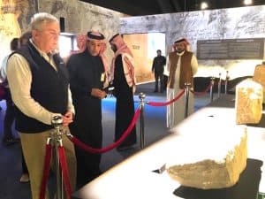 السفير الأمريكي يبدي إعجابه بالإرث التاريخي لمنطقة تبوك