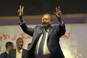 رئيس الوزراء السوداني:دماء الشهداء لن تذهب هدرا