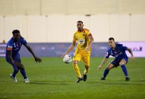 الهلال يتعادل مع الحزم بهدف الوقت الضائع