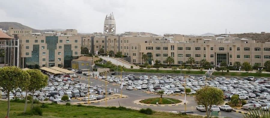 جامعة الملك خالد تبدأ بقبول البرامج الدراسات العليا