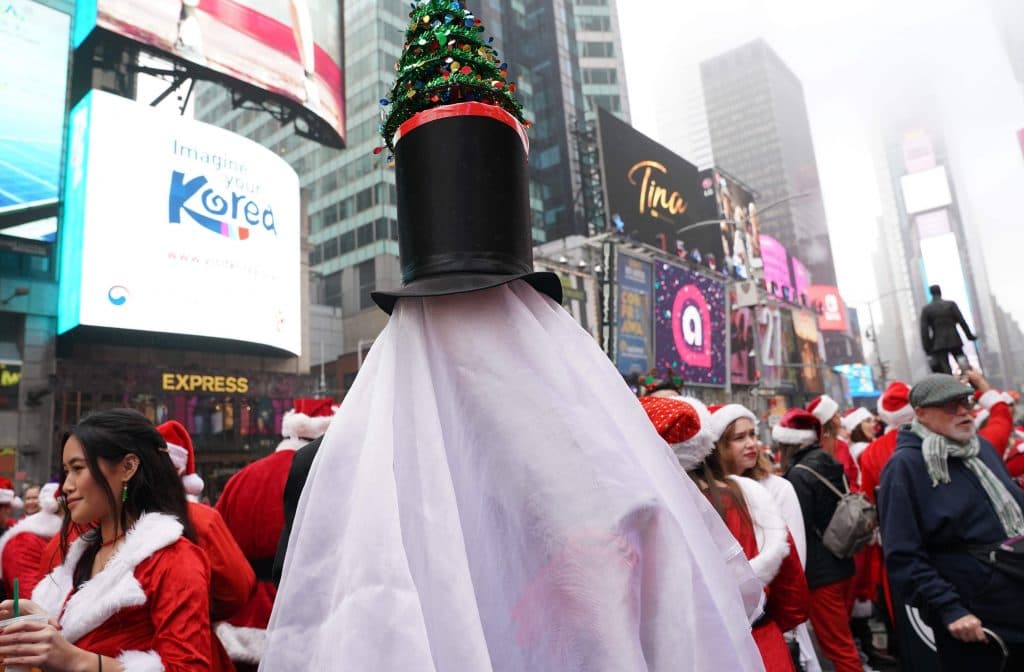 Annual SantaCon Bar Crawl