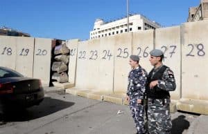 بسبب شغب حزب الله وأمل .. الأمن يغلق الطرق إلى ساحات التظاهر في بيروت