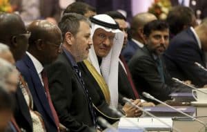 اوبك تبحث في فيينا خفض الانتاج بشكل إضافي وسط تباطؤ الاقتصاد العالمي