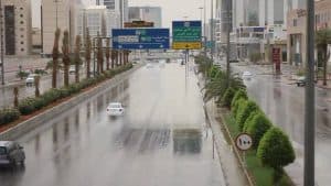 دفعة أمطار على الرياض.. وكتلة هوائية باردة في الطريق