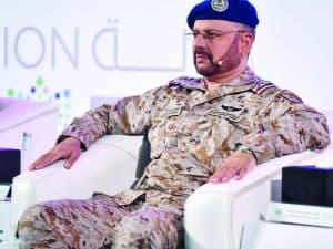 رئيس هيئة الأركان العامة يرعى تخريج دورة التأهيل العسكري للأطباء