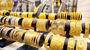 ارتفاع أسعار الذهب مدفوعة بتراجع الدولار