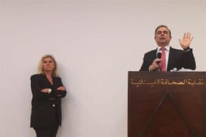 غصن يتحدث عن “تواطؤ”.. واليابان: إدعاء كاذب
