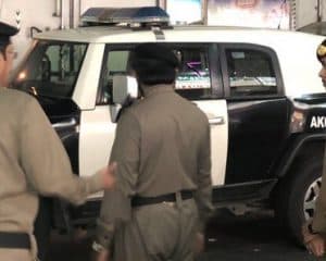 القبض على مُتَهَمَينْ سرقا عدداً من المحلات التجارية جنوبي الرياض