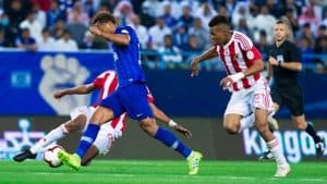 الهلال يستعيد الصدارة بثلاثية في شباك الوحدة