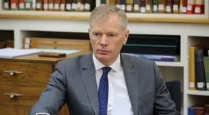 الحكومة البريطانيّة: طهران اعتقلت سفيرنا لفترة وجيزة