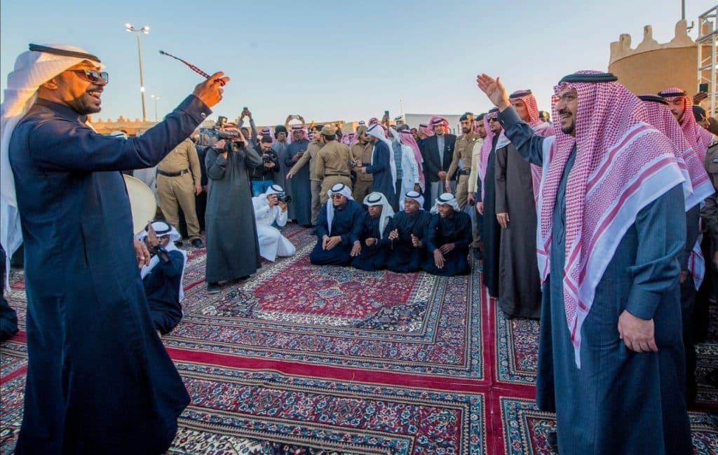 أمير القصيم في مهرجان الغضا للثقافة والفنون بعنيزة