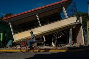 الإعصار تينو يتوجه إلى جزر تونغا بعد فيجي