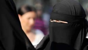 محكمة المانية ترفض حظر النقاب في مدارس هامبورغ