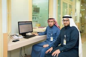 فريق طبي من جامعة الملك سعود يُنقذ حياة طفل كان مصابًا بمرض وراثي نادر