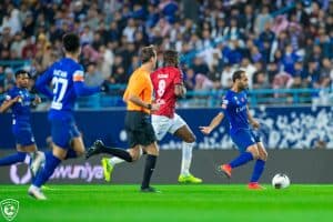المعيوف يؤمن صدارة الهلال