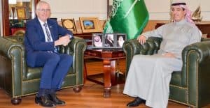 العواد يبحث أوجه التعاون المشترك مع السفير الدنماركي