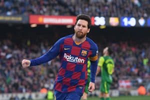 ميسي يعيد برشلونة الى الصدارة بسوبر هاتريك