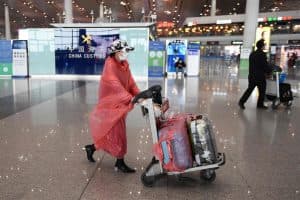 إيران تتعهّد “بالشفافية” في مسألة كورونا