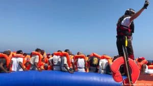 مسؤول تركي: لن نمنع المهاجرين من التوجه الى أوروبا