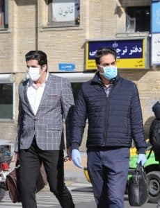 835 إصابة يومية جديدة بكورونا في إيران والوفيات ترتفع