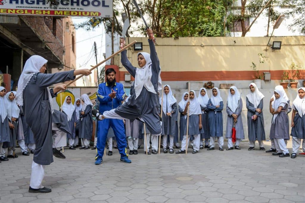 طالبات حيدر أباد