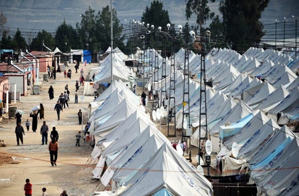 تعقيم 6 مخيمات للاجئين الفلسطينيين في لبنان للوقاية من انتشار “كورونا”