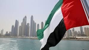 الإمارات تعلّق جميع الرحلات الجوية للركاب والترانزيت لمدة أسبوعين