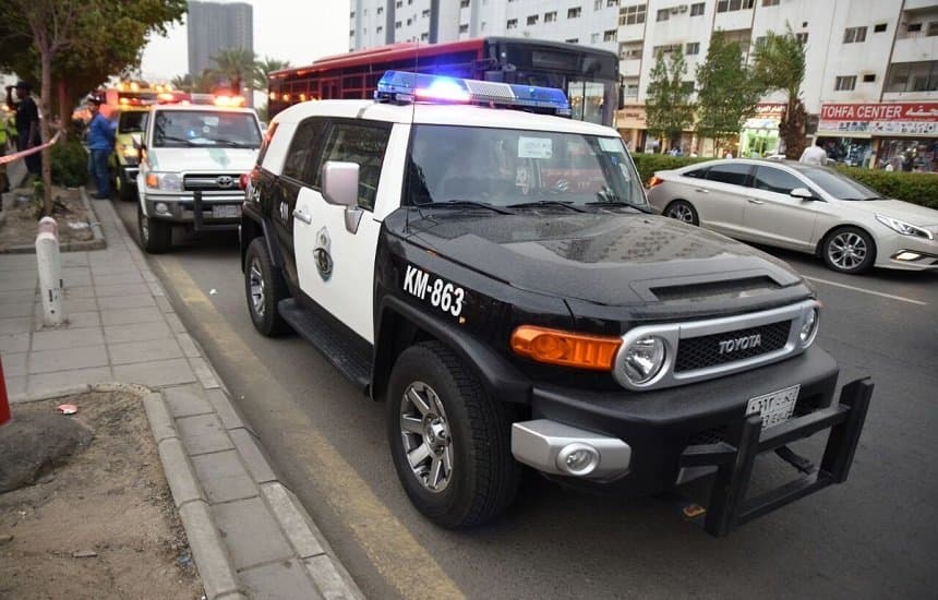 شرطة الرياض تقبض على شخص ظهر في مقاطع فيديو بحديثٍ ينافي القيم