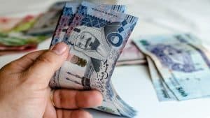 “الموارد البشرية” تودع بأثرٍ رجعي 19 مليون ريال معاشات الضمان لشهر رجب للمستفيدين المسقطين سابقًا