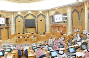 الشورى يناقش استثناء العسكريين المشاركين في الحرب من اجراءات إيقاف الخدمات.. غدا
