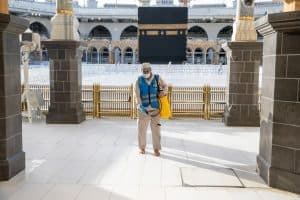 رئاسة الحرمين: لا صحة لاستخدام بوابات التعقيم بالعشر الأواخر