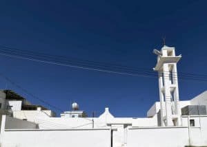 مسجد عاكسة التراثي.. بناء على طراز السراة