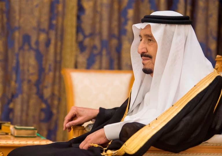القيادة تهنئ الرئيس الأمريكي بذكرى استقلال بلاده