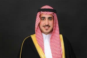 معايدة وإفطار هدية من أمير الجوف للعاملين في الميدان بالمنطقة