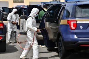 تعقيم مقار وآليات القوة الخاصة للأمن والحماية بتبوك