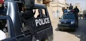 الأمن الباكستاني يحبط عملية إرهابية كبيرة في مدينة بيشاور
