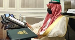 وزير الخارجية يبحث مع نظيره البنجلاديشي العلاقات الثنائية بين البلدين