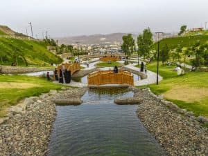 وجهات سياحية داخلية.. بحيرة صناعية على قمم الجبال