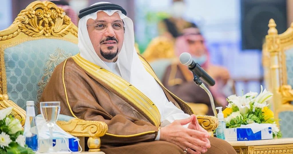 أمير القصيم يثمن حصول التجمع الصحي على جائزة أداء الصحة
