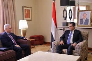 رئيس الوزراء اليمني يشدد على ضرورة اتخاذ موقف حازم تجاه استمرار مراوغات الحوثي في خزان صافر