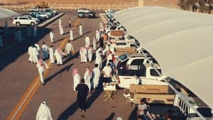 تمكين الشباب من عرض منتجاتهم بسوق التمور في سكاكا