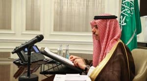 الأمير فيصل بن فرحان يجري اتصالاً هاتفياً مع وزيري خارجية النمسا وأستراليا